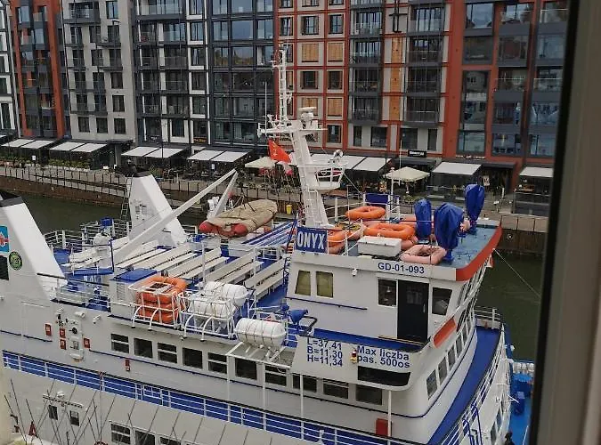 Nad Motlawa I 公寓 *